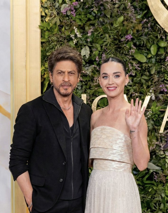 Shah Rukh Khan’s Joy Awards Appearance